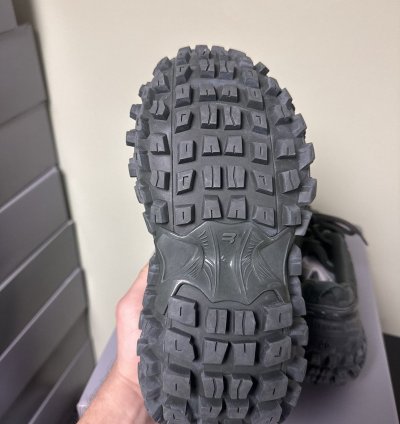 Balenciaga Green Defender Bounce Sneaker