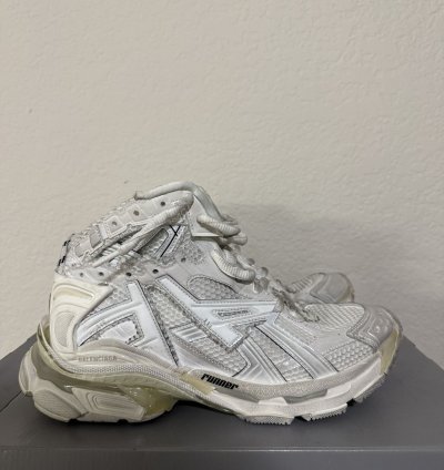Balenciaga High Top Runner Sneaker White 43