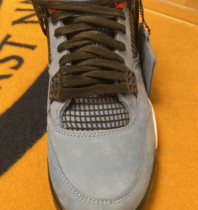 Travis Scott Jordan 4 Retros