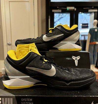 Nike Zoom Kobe 7 Supreme Del Sol