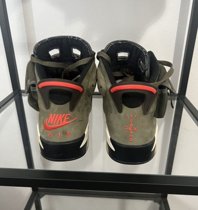 Travis Scott Jordan 6