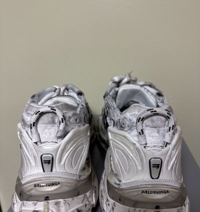 Balenciaga Low Top Runner Graffiti