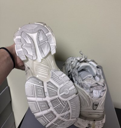 Balenciaga Low Top Runner Graffiti