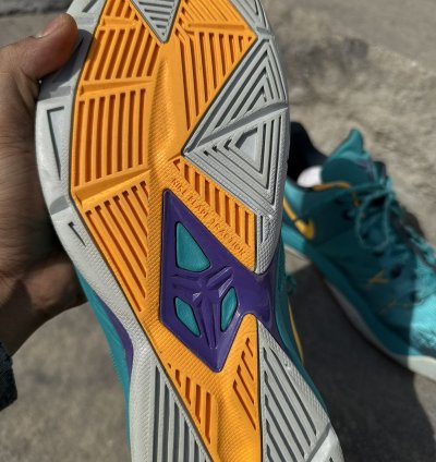 Nike Zoom Kobe Bryant Venomenon 4 2013
