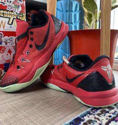 Nike Zoom Kobe Venomenon 4 University Red