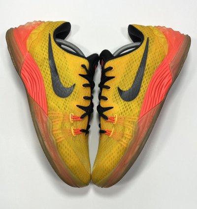 Nike Zoom Kobe Venomenon 5 University Gold Shoes Size 10 5