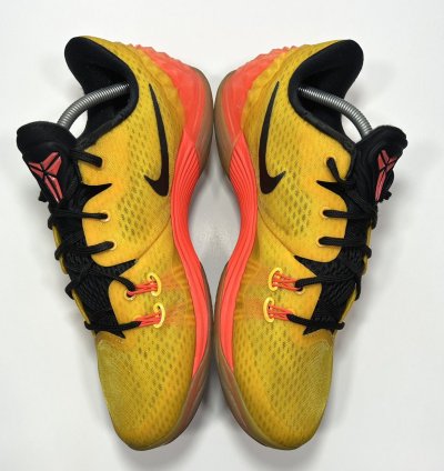 Nike Zoom Kobe Venomenon 5 University Gold Shoes Size 10 5