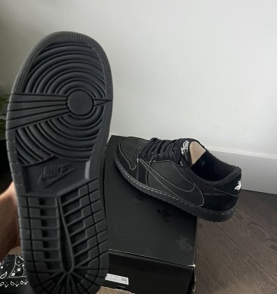 Travis Scott Jordan Phantom Black Low worn Once