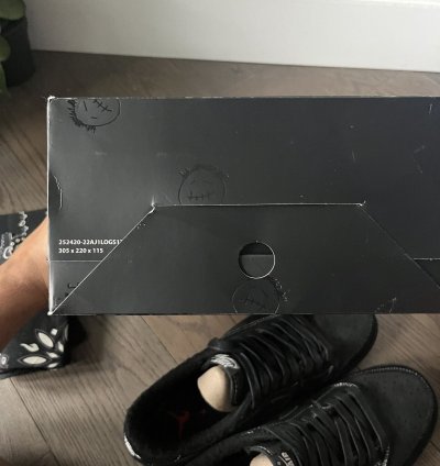 Travis Scott Jordan Phantom Black Low worn Once