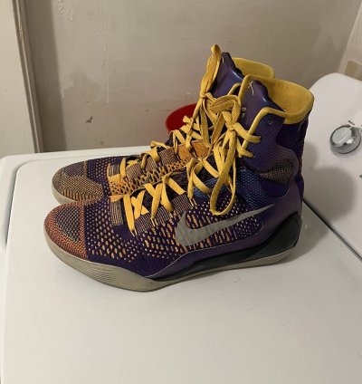 Rare Kobe Elite 9 Showtime