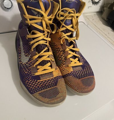 Rare Kobe Elite 9 Showtime