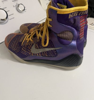 Rare Kobe Elite 9 Showtime