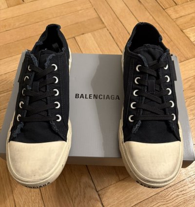 Balenciaga Paris Low Top Sneaker
