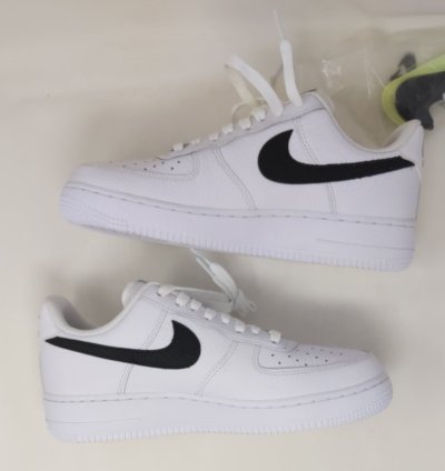 Air Force 1 07 Premium Zip Swoosh - White
