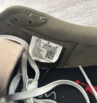 Travis Scott Medium Olive