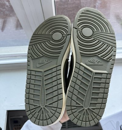 Travis Scott Medium Olive Jordan 1 Retro Low Og Sp