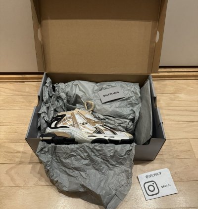 Balenciaga Runner Beige Black White Sz 41
