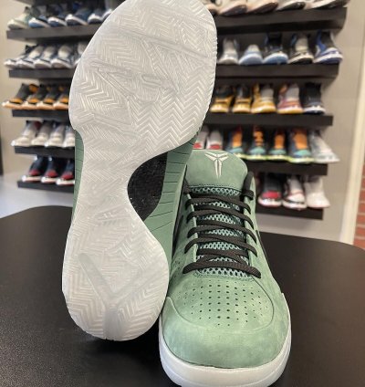 Size 10 - Nike Kobe 4 Protro Girl Dad Fq3545-300 Men