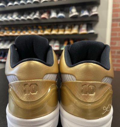 Size 10 - Nike Kobe 4 Protro Gold Medal fq3544-100 Men