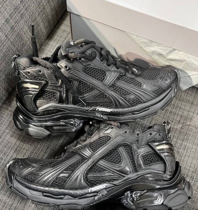 Balenciaga Runner Black