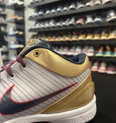 Size 10 - Nike Kobe 4 Protro Gold Medal fq3544-100 Men