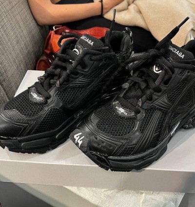 Balenciaga Runner Black