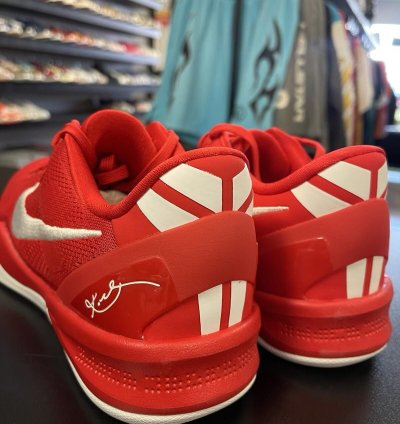 Size 10 - Nike Kobe 8 Protro University Red Hf9550-600