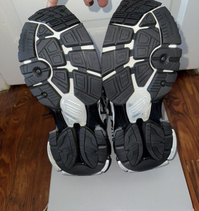 Balenciaga Runner Black White