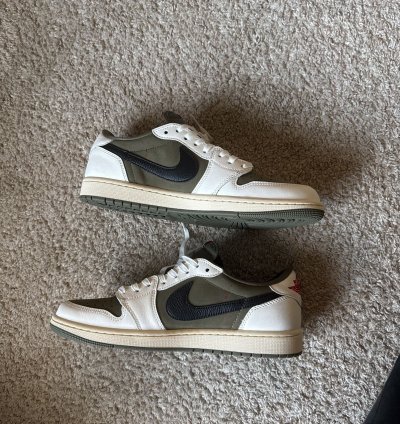 Travis Scott Nike Jordan 1 Low Olive Size 11