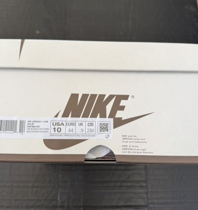 Travis Scott Nike Velvet Brown Size 10