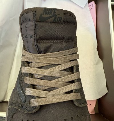 Travis Scott Nike Velvet Brown Size 10