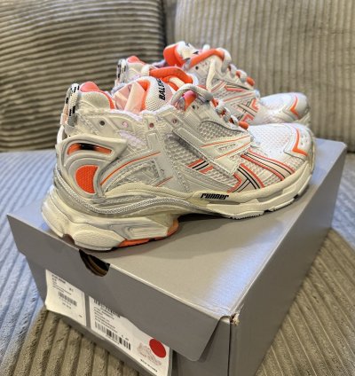 Balenciaga Runner Fluo Orange And White Size 40