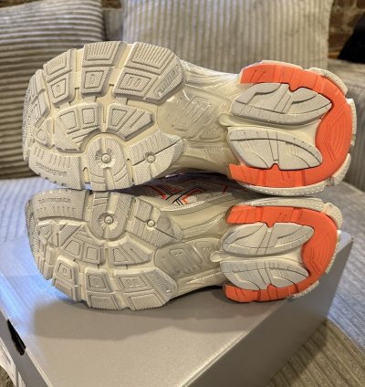 Balenciaga Runner Fluo Orange And White Size 40