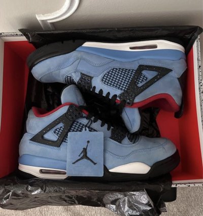 Travis Scott Retro Jordan 4s