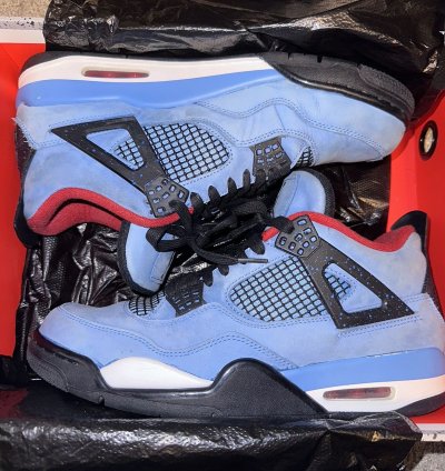 Travis Scott Retro Jordan 4s