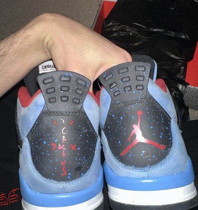 Travis Scott Retro Jordan 4s