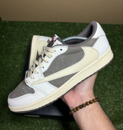 Travis Scott Reverse Mocha Low
