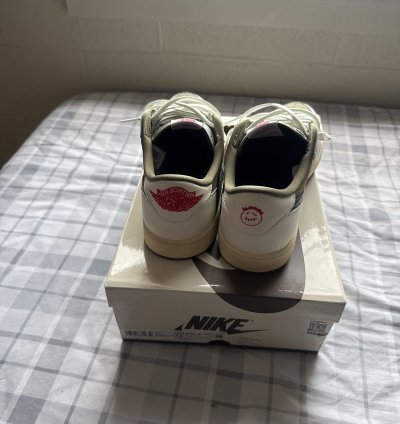 Travis Scott Reverse Olive Jordan 1s