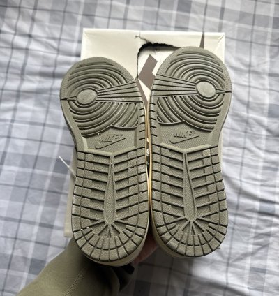 Travis Scott Reverse Olive Jordan 1s
