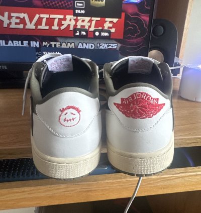 Travis Scott Reverse Olive Jordan 1s