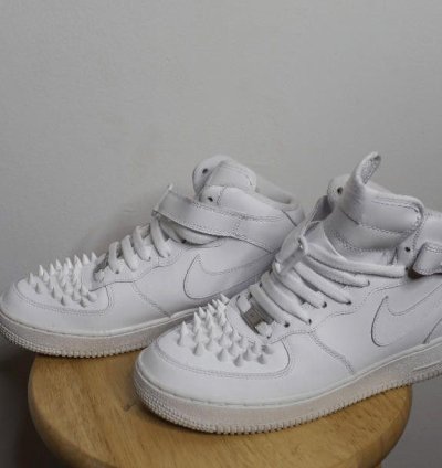 Air Force 1 Custom High Top - White Spikes - 7 Youth P10007