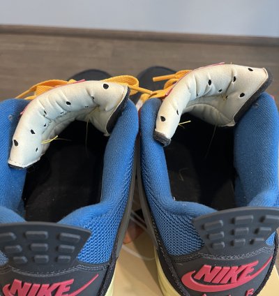 Union Jordan 4 Off Noir