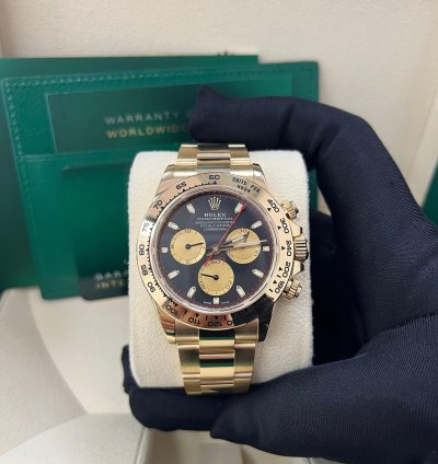 Rolex Daytona Paul Newman Yellow Gold Daytona Black Dial Yellow Subdials 116508
