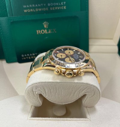 Rolex Daytona Paul Newman Yellow Gold Daytona Black Dial Yellow Subdials 116508