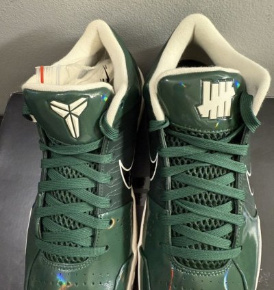 Undefeated Nike Kobe 4 Protro Milwaukee Bucks Size 9