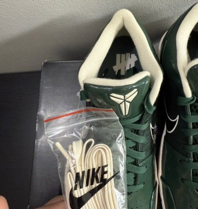 Undefeated Nike Kobe 4 Protro Milwaukee Bucks Size 9