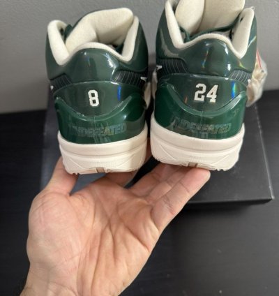 Undefeated Nike Kobe 4 Protro Milwaukee Bucks Size 9