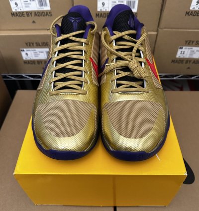 Undefeated Nike Kobe 5 Protro Hall Of Fame - Size 11