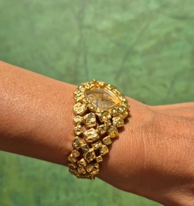 Omega Nugget Gilbert Albert Pave Or Asymmetric Naturalistic Ladies-bracelet Rare