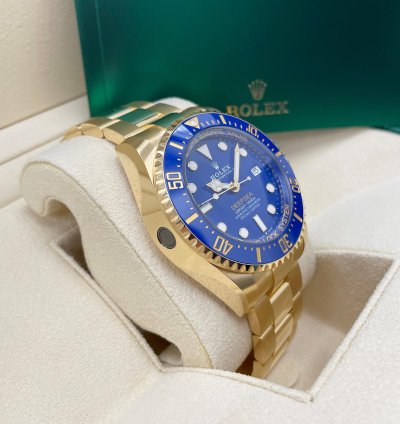Rolex Sea-dweller Deepsea New Sea-dweller Deepsea 136668 Blue Dial 44mm Yellow Gold